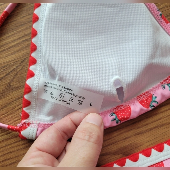 Shein Womens Strawberry Print Halter Triangle Bikini Swimsuit Set Size Large - Picture 8 of 9